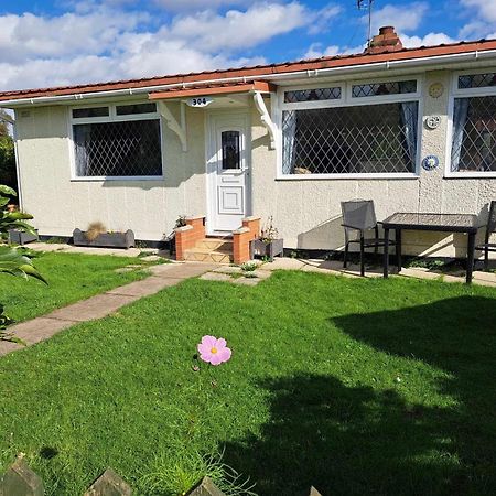Beach & Tonic Beachside Chalet Humberston Exteriér fotografie
